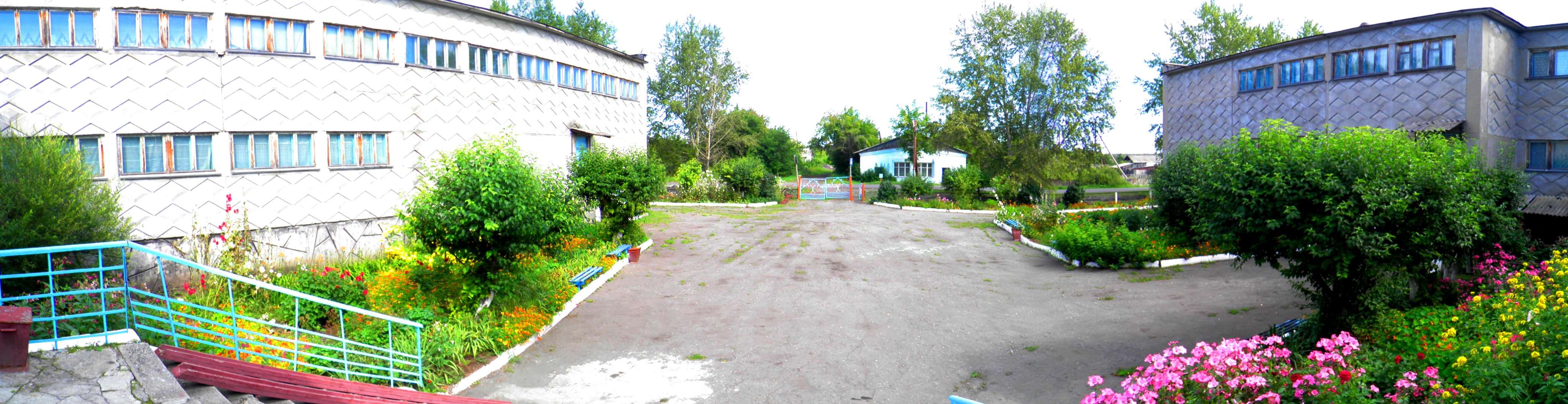 Главный вход
